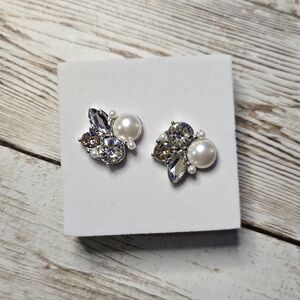 Origami Owl Silver Swarovski Crystal & Pearl Cluster Stud Earrings